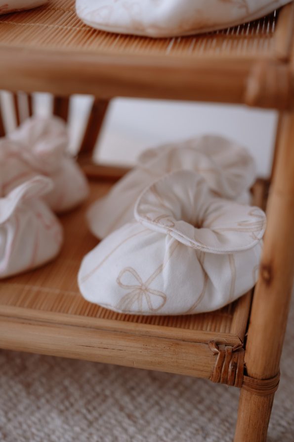 Baby Booties - Ribbon / Beige