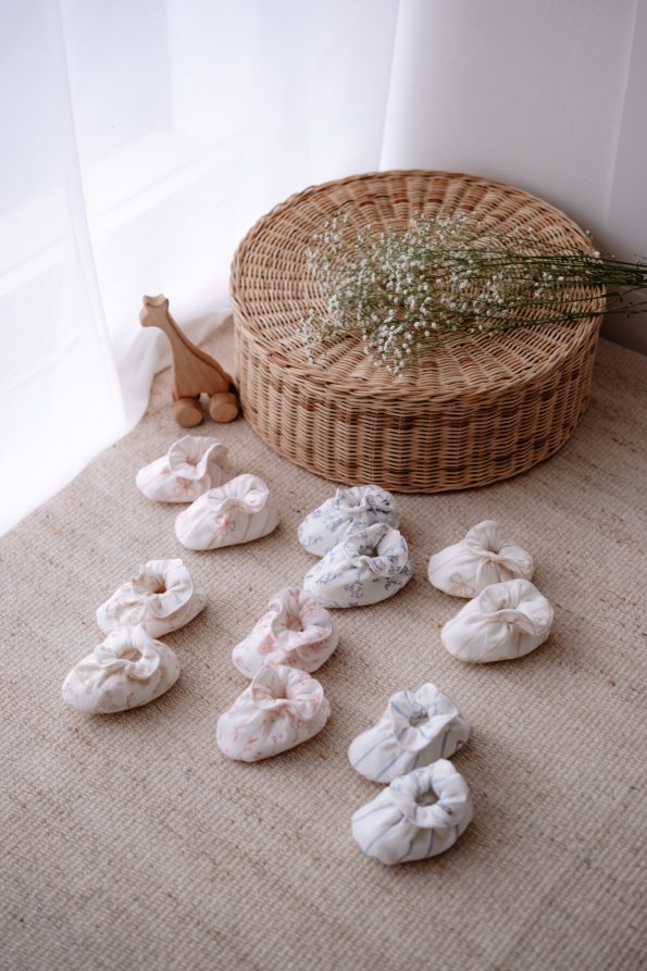 Baby Booties - Ribbon / Beige