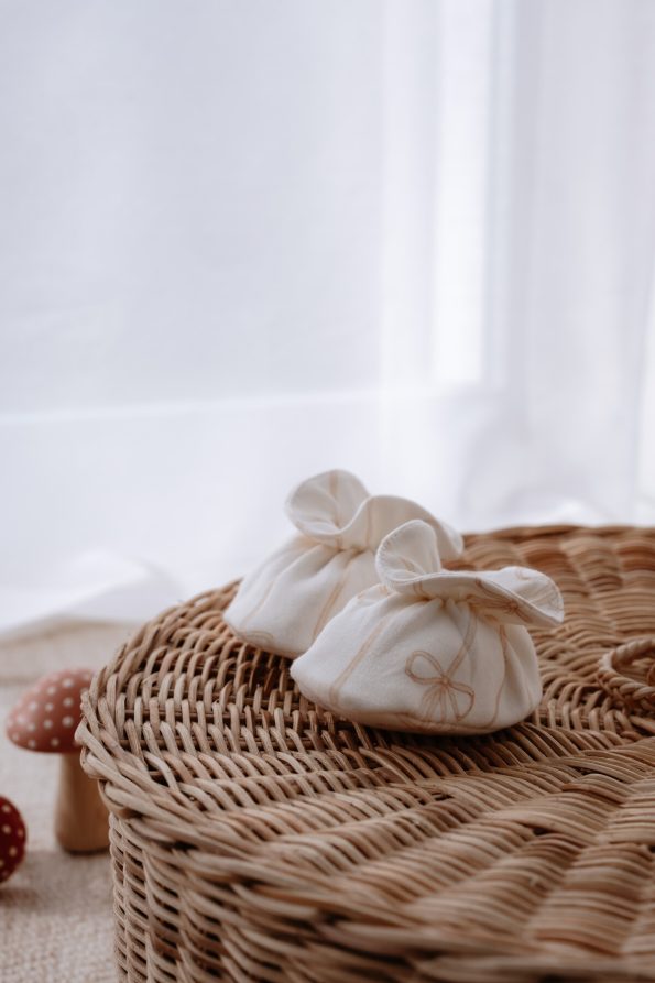 Baby Booties - Ribbon / Beige