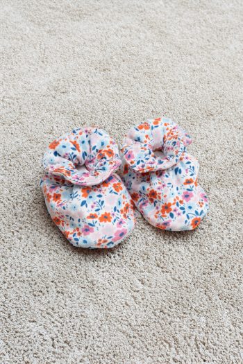 Baby Booties - Little Flowers / Red