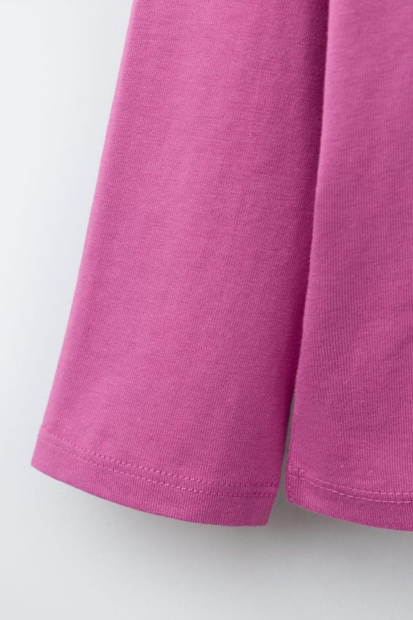 Basic Heart Embroidered T-Shirt