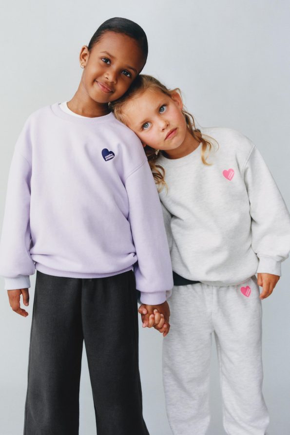 BASIC HEART PATTERN JOGGER PANTS