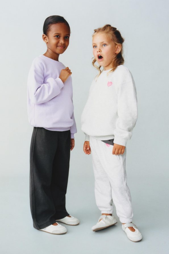 BASIC HEART PATTERN JOGGER PANTS