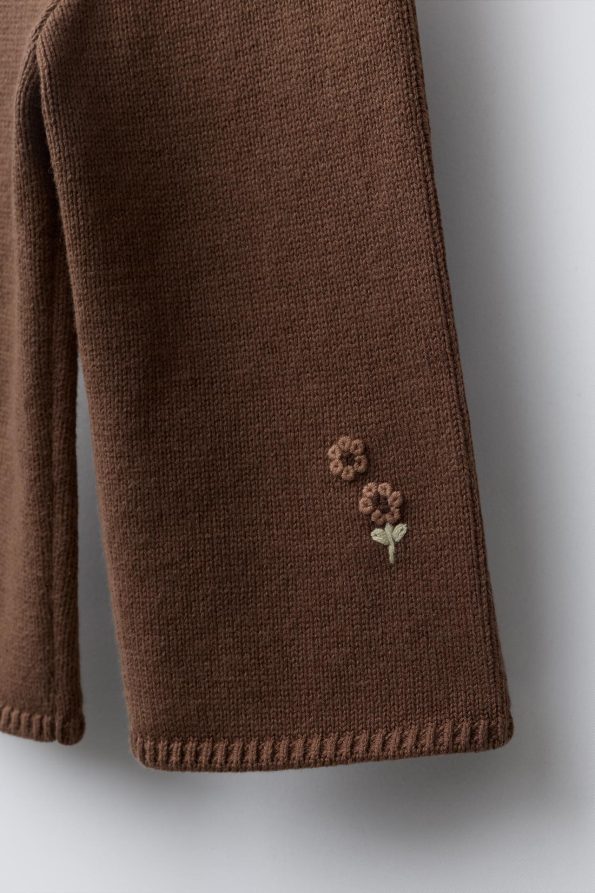Embroidered Flower Knit Trousers