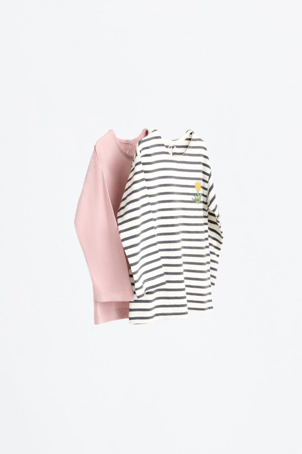 Set of 2 Button-Back T-Shirts