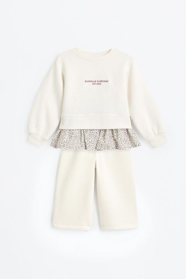 Sweatshirt and Pants Set