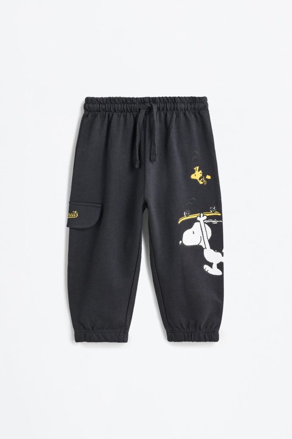Snoopy Peanuts™ T-Shirt and Cargo Pants