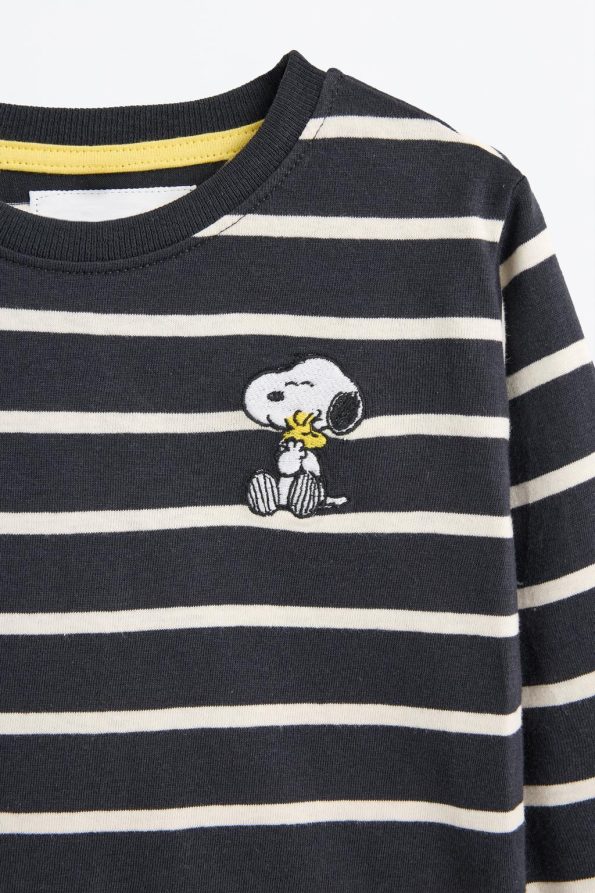 Snoopy Peanuts™ T-Shirt and Cargo Pants