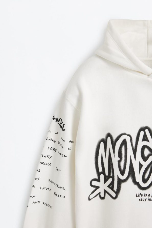 Hooded Patterned Sweatshirt