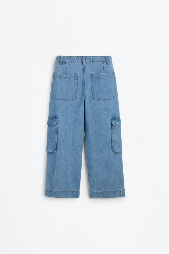 Wide Leg Cargo Jeans