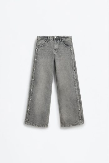 Button-Up Wide Leg Jeans