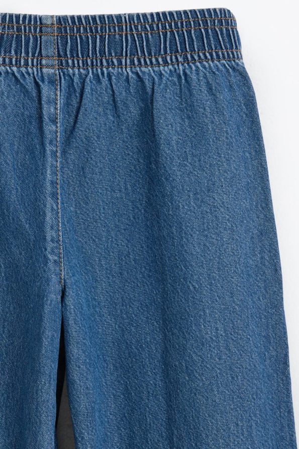 Wide Leg Lightweight Jeans