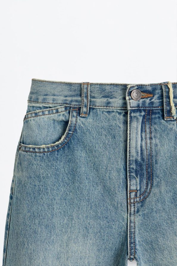 Stitched Wide Leg Jeans