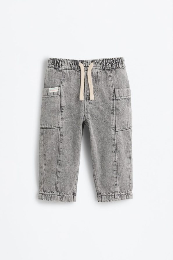 Balloon Fit Jeans