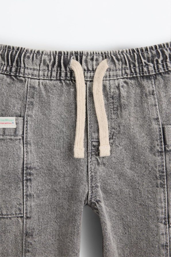 Balloon Fit Jeans