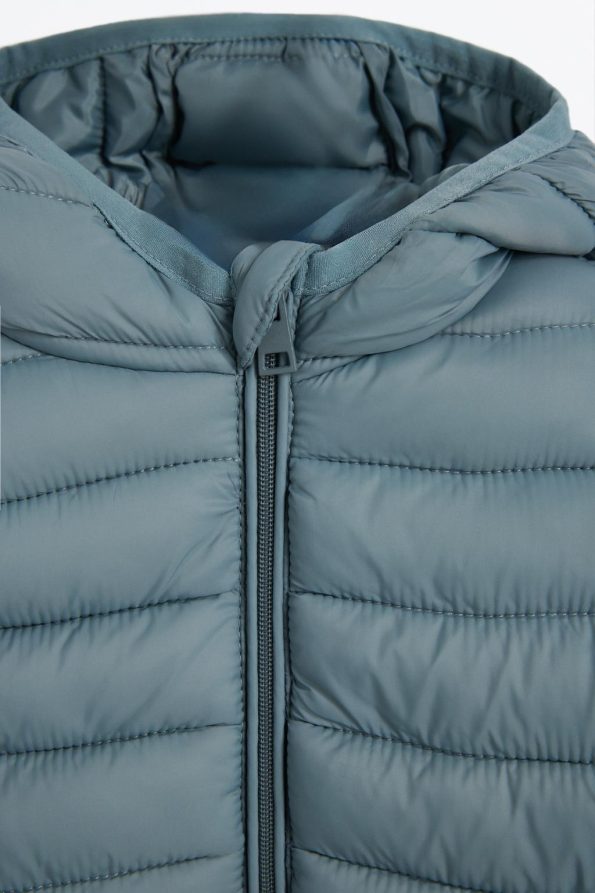Lightweight Hooded Puffer Jacket