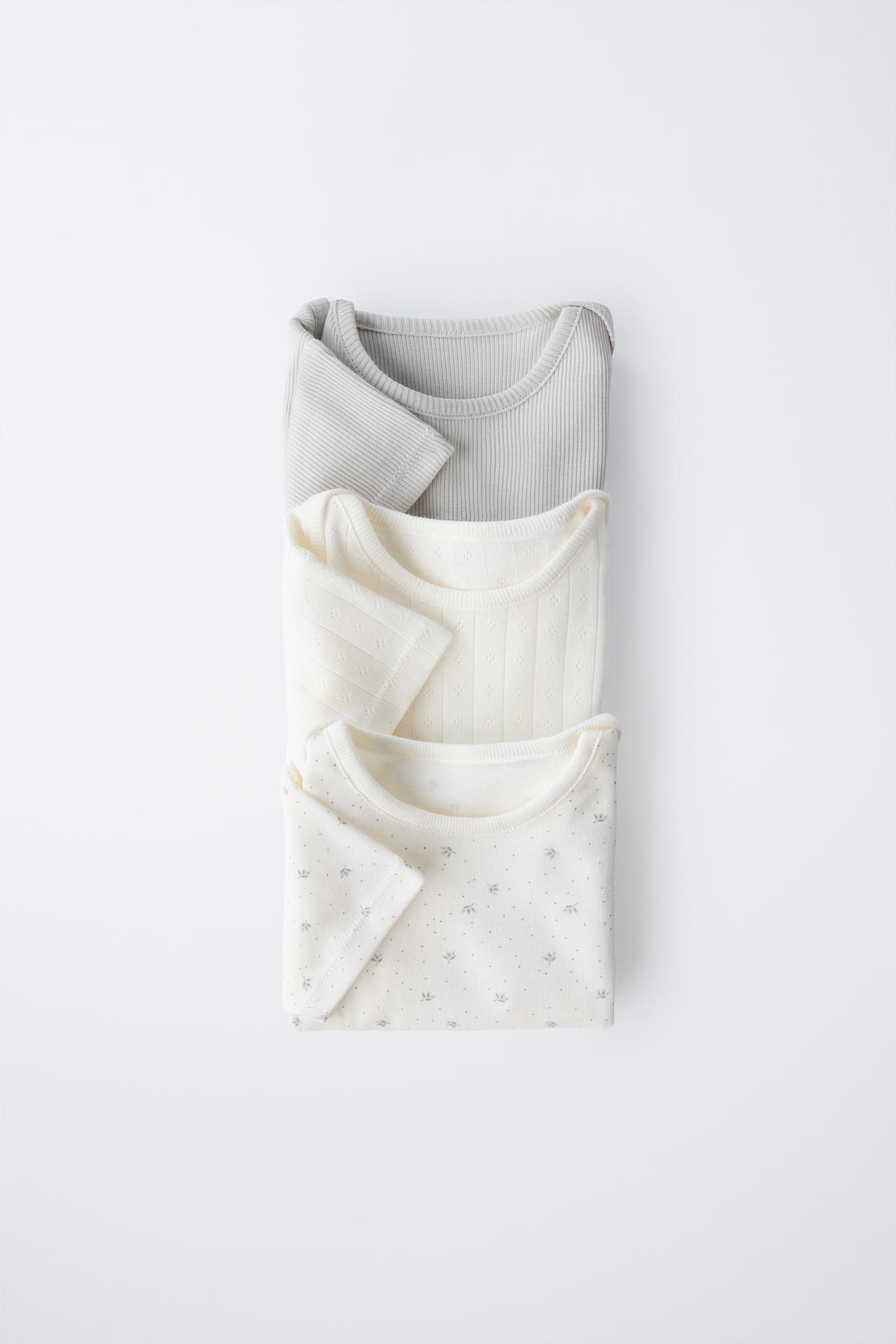 08501545712-e1.jpg 3-Pack of Short Sleeve Bodysuits with Twig Print