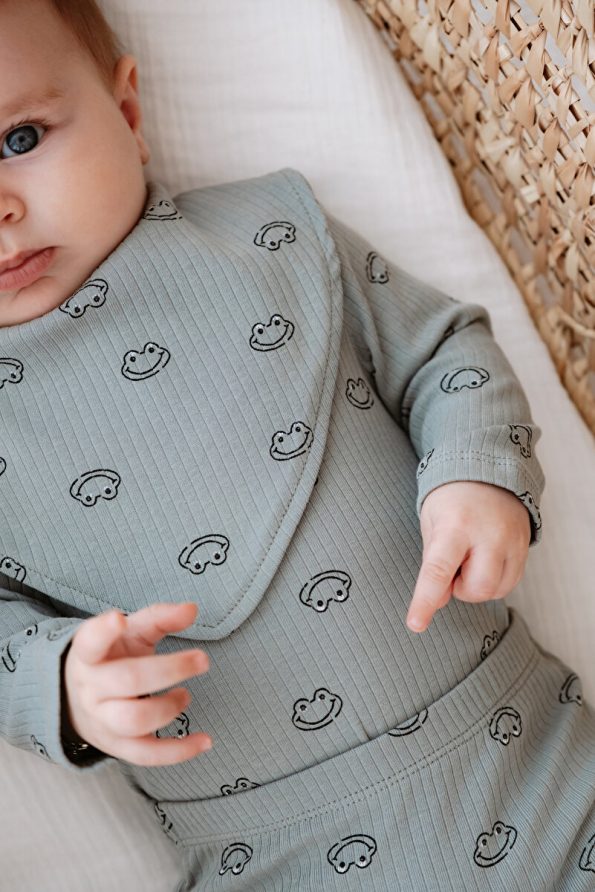 Lilabio 100% Cotton Newborn Bodysuit Set Gift for Boys and Girls