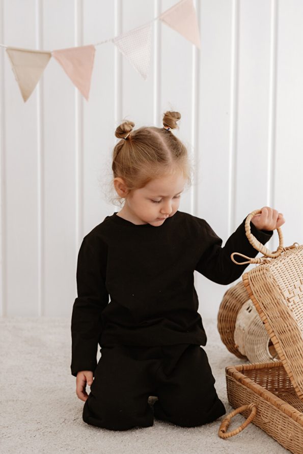Lilabio Long Sleeve Cotton Black T-Shirt for Girls