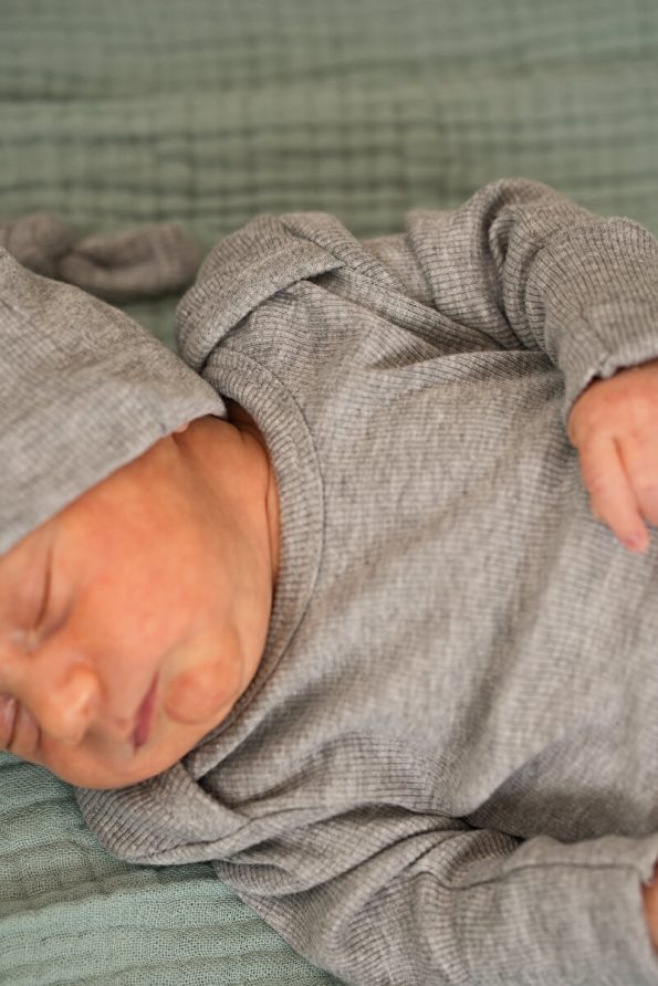 Minuche Ribbed Baby Bodysuit and Beanie Set - 100% Cotton