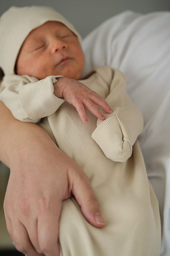 Minuche Ribbed Baby Bodysuit and Hat Set 100% Cotton - Easy Diaper Change Design