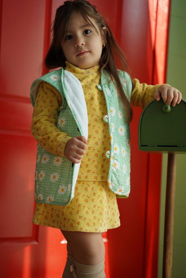 Cherry Kids Daisy Print Green Plush Baby Vest