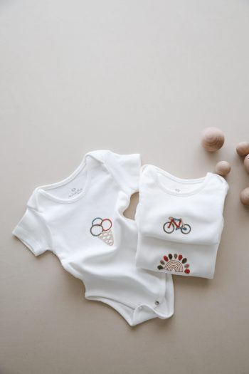 3-Pack Embroidered Short Sleeve Bodysuit Set