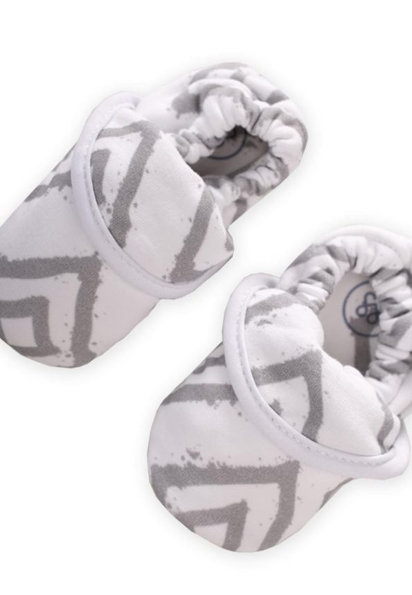 Elastic Back Baby Booties 16-23 Months Cream Checkered