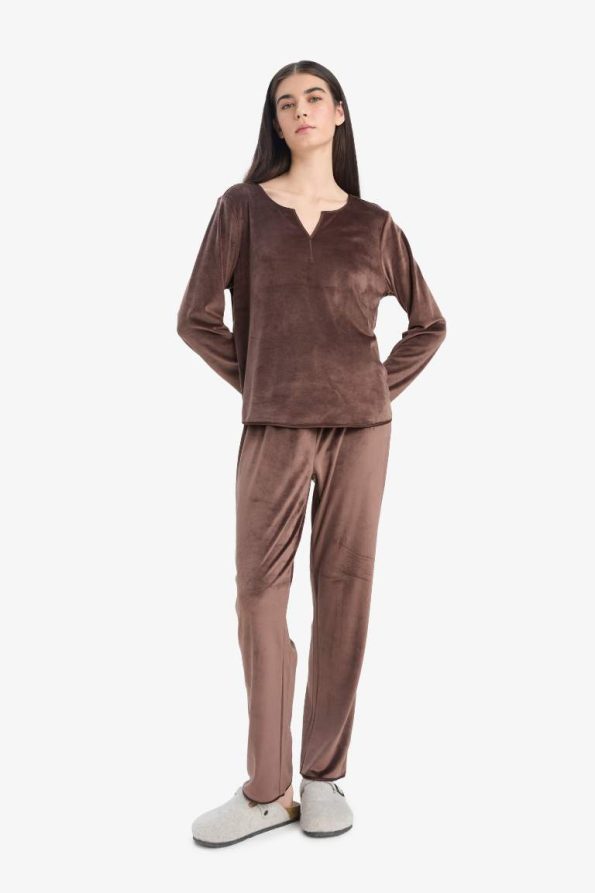 Fall in Love Long Sleeve Velour Pajama Set Regular Fit