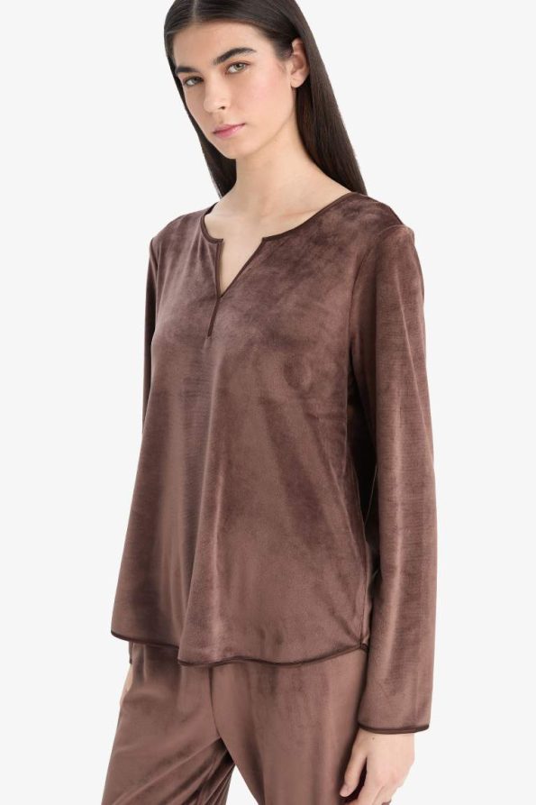 Fall in Love Long Sleeve Velour Pajama Set Regular Fit