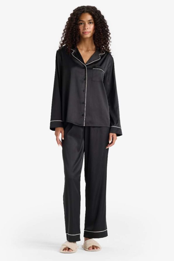 Fall in Love Long Sleeve Satin Pajama Set