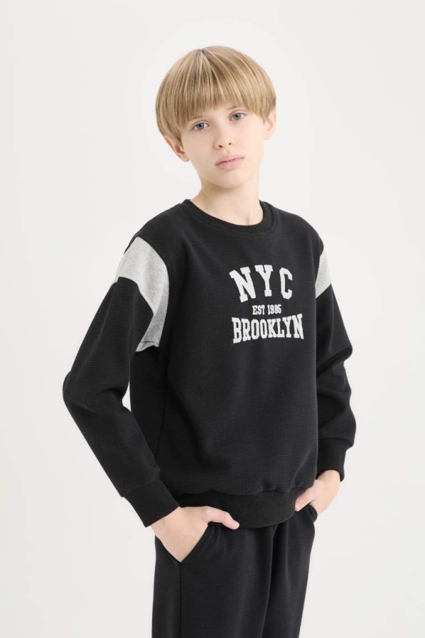 Boys' 2-Piece Printed Sweatshirt and Jogger Set