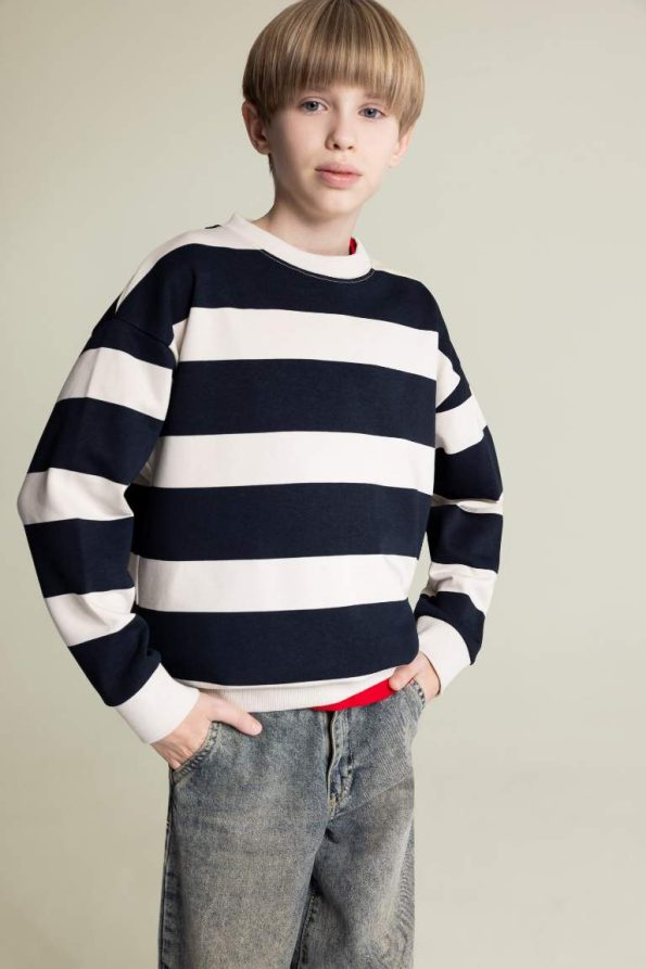 Boys' Oversized Striped Crew Neck Sweatshirt