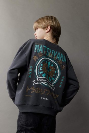 Boys' Oversized Crew Neck Sweatshirt with Back Print