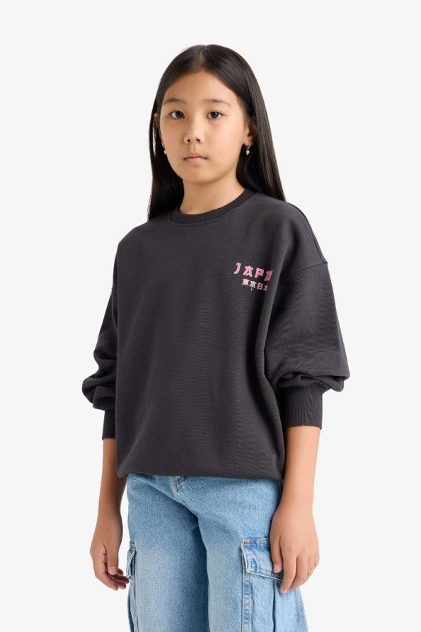 Girls' Oversized Wide Fit Crew Neck Sweatshirt with Back Print