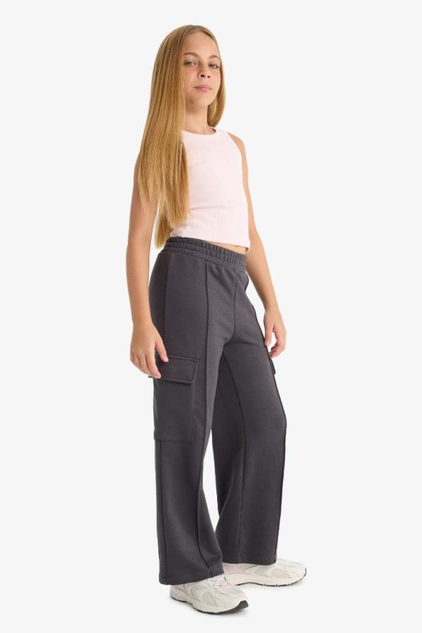 Girls' Elastic Waist Wide Leg Cargo Sweatpants