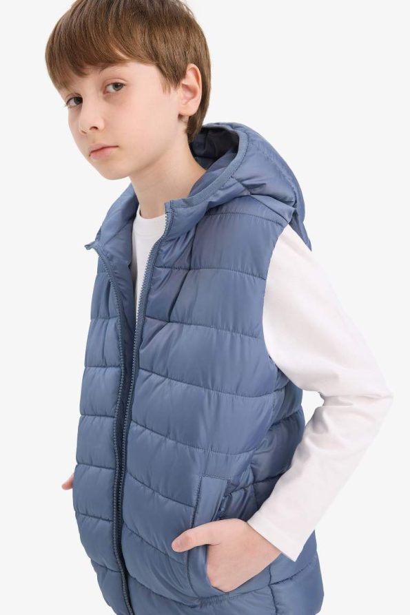 Boys' Water-Resistant Hooded Zip-Up Puffer Vest
