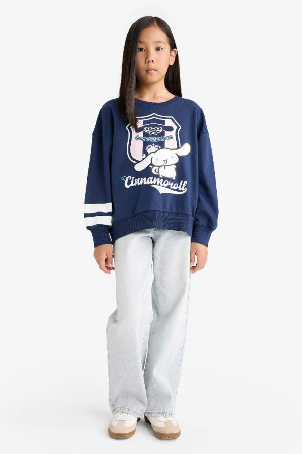 Girls' Hello Kitty Oversized Crew Neck Sweatshirt
