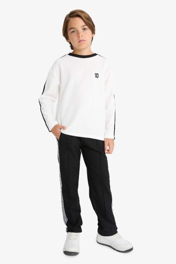 Boys' Oversized Wide Fit Crew Neck Appliqué Waffle Long Sleeve T-Shirt