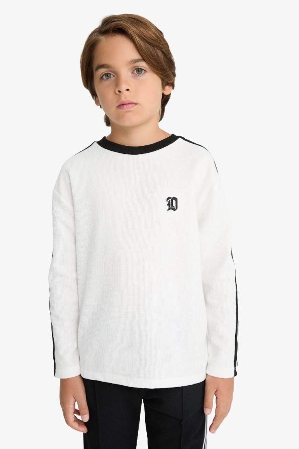 Boys' Oversized Wide Fit Crew Neck Appliqué Waffle Long Sleeve T-Shirt