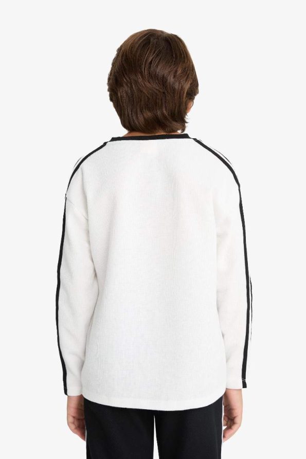 Boys' Oversized Wide Fit Crew Neck Appliqué Waffle Long Sleeve T-Shirt
