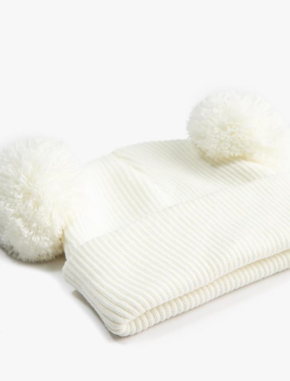 Girls' Pom-Pom Knit Beanie