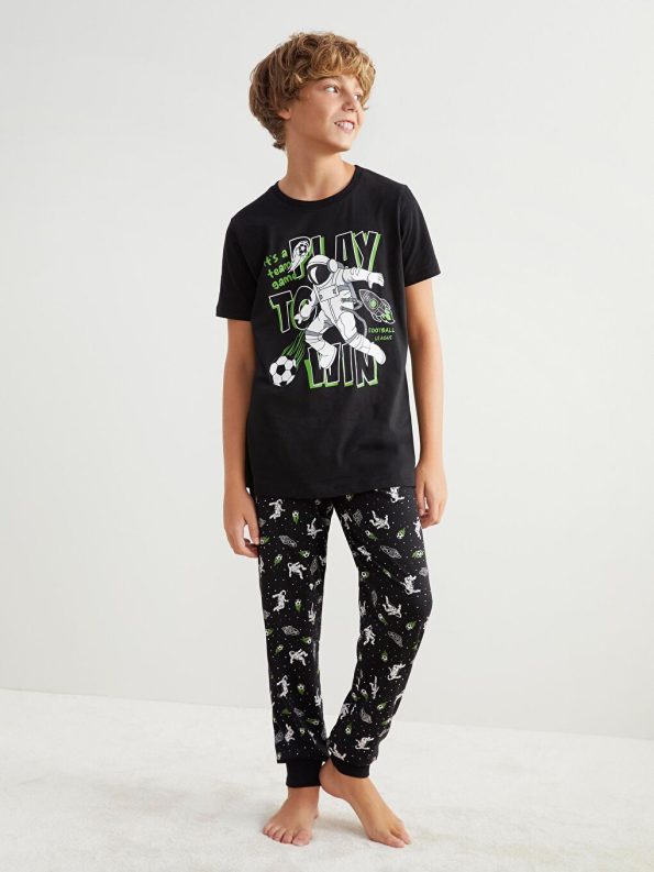 LCW Kids Black Crew Neck Boys Pajama Set