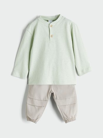 Winnie the Pooh Printed Boys' Baby Sweatshirt and Pants Set