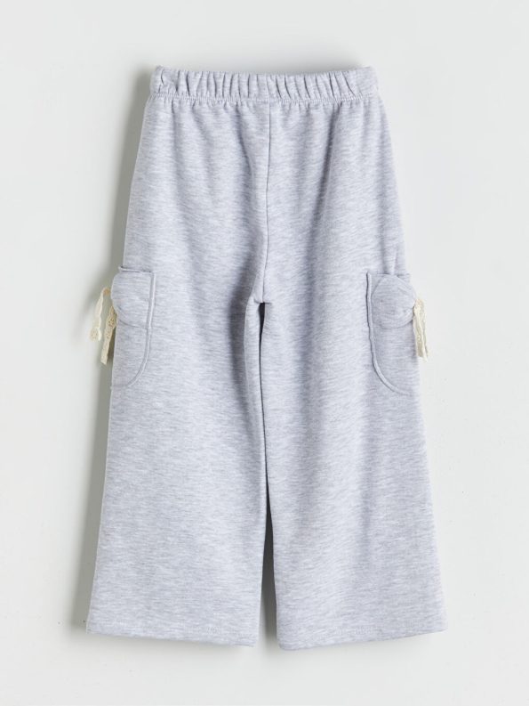 Sweater with wide pants