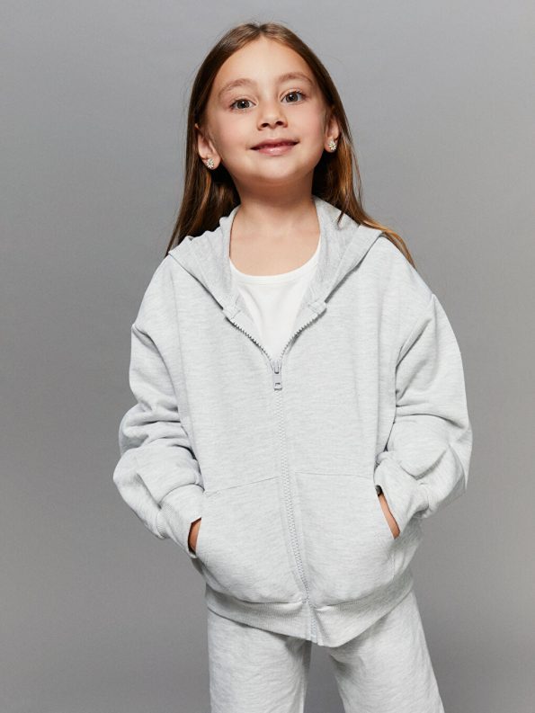 Zip-up sweatshirt with hood