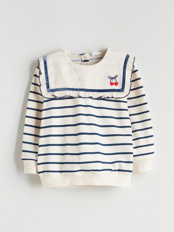 Girls' long-sleeved blouse