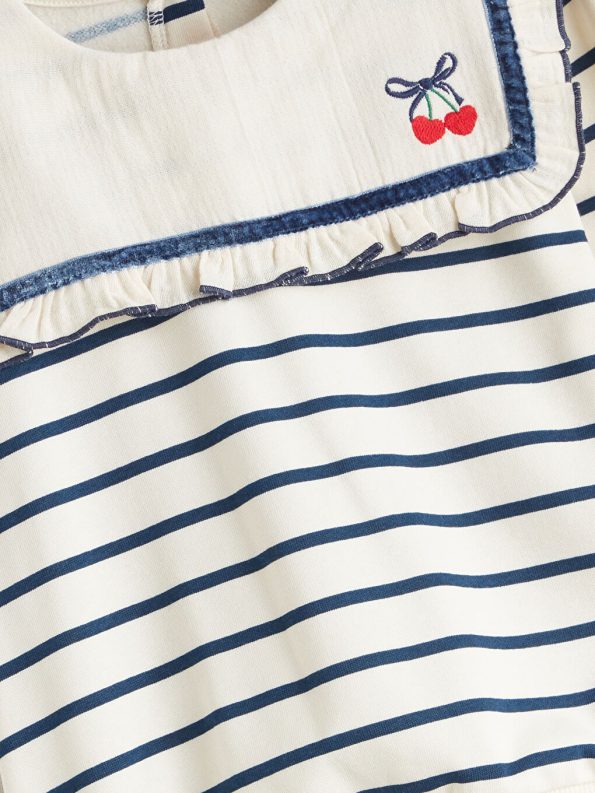 Girls' long-sleeved blouse