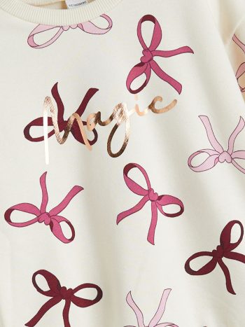 Girls' long-sleeved blouse