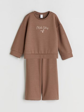 Sweater with wide pants